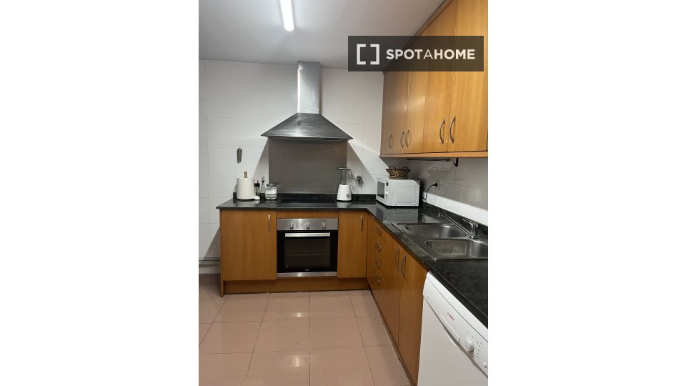 Double room Barcelona, 4 beds, 90m² — photo 12