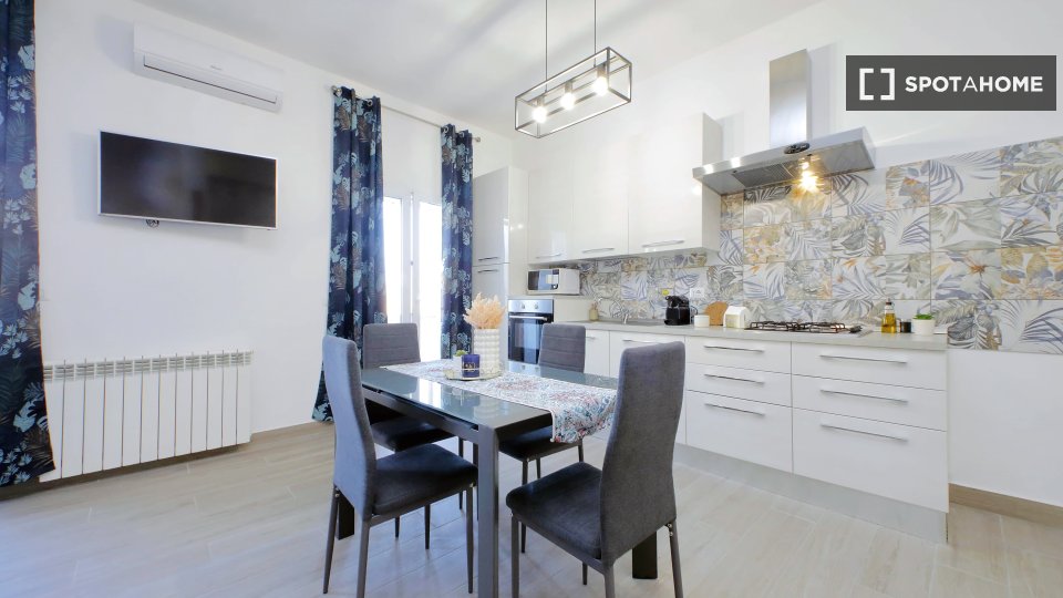 Apartment Rome, 2 beds — photo 4
