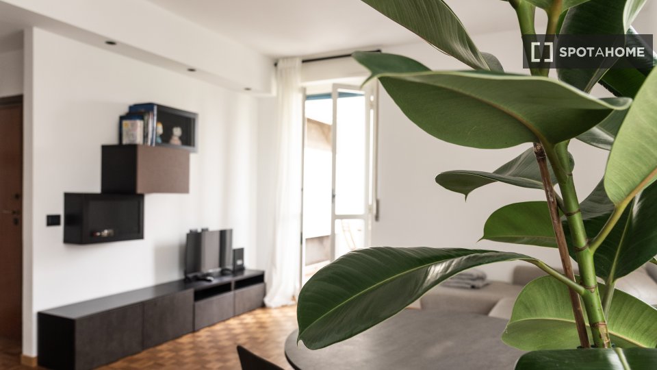 Apartment Milan, 2 beds, 70m² — photo 30