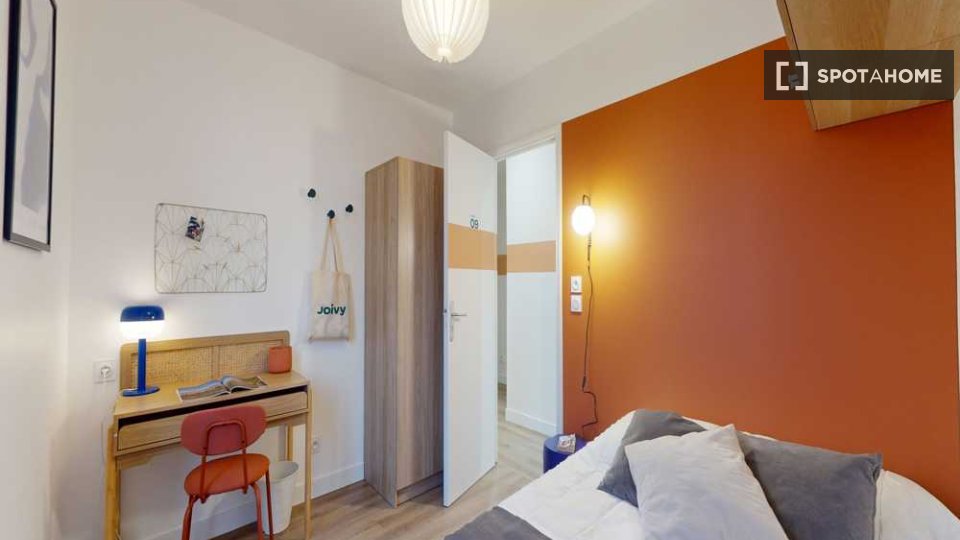 Double room Paris, 9 beds, 140m² — photo 12
