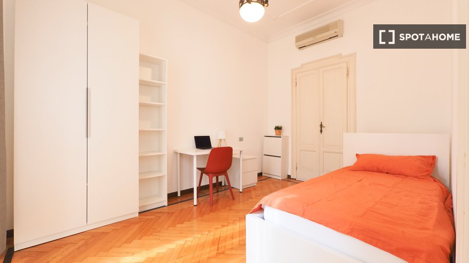 Double room Milan, 6 beds — photo 10