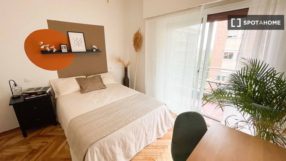 Double room Madrid, 7 beds — photo 20