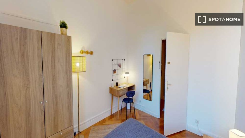 Double room Lyon, 4 beds, 90m² — photo 2