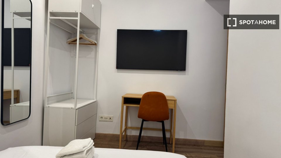 Apartment Madrid, 3 beds, 65m² — photo 54