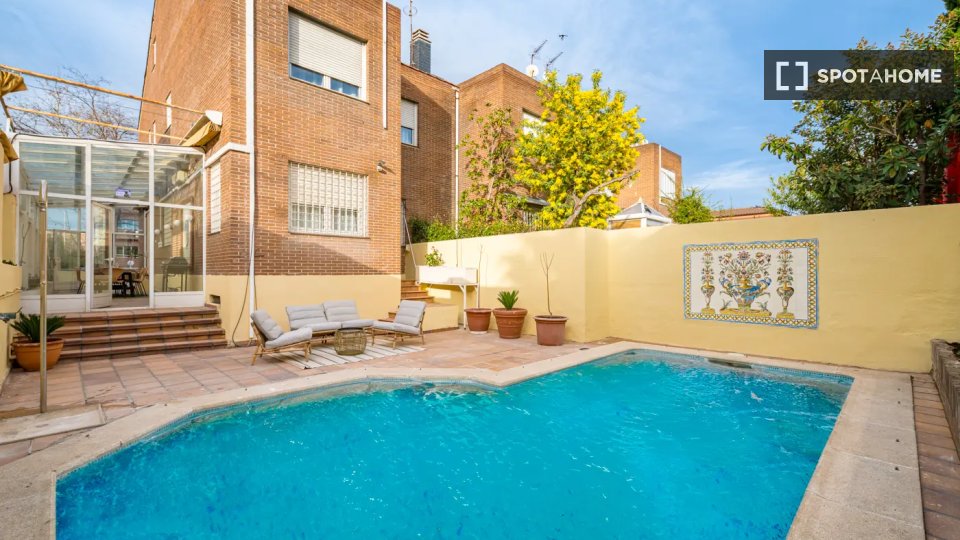 Double room Madrid, 10 beds — photo 16