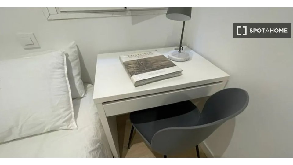 Double room Madrid, 18 beds — photo 28