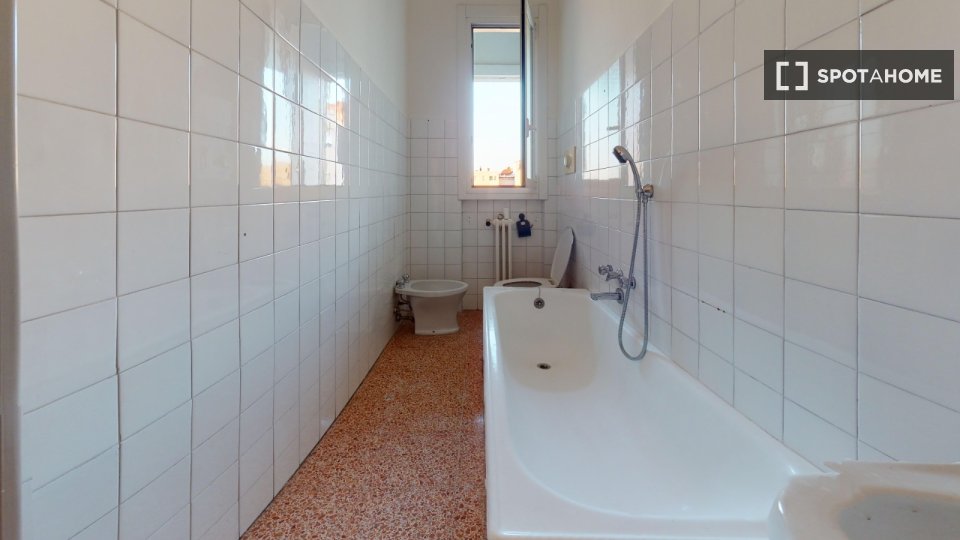 Double room Milan, 5 beds, 150m² — photo 7