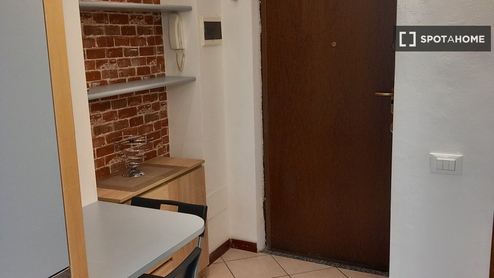Apartment mono Milan, 21m² — photo 3