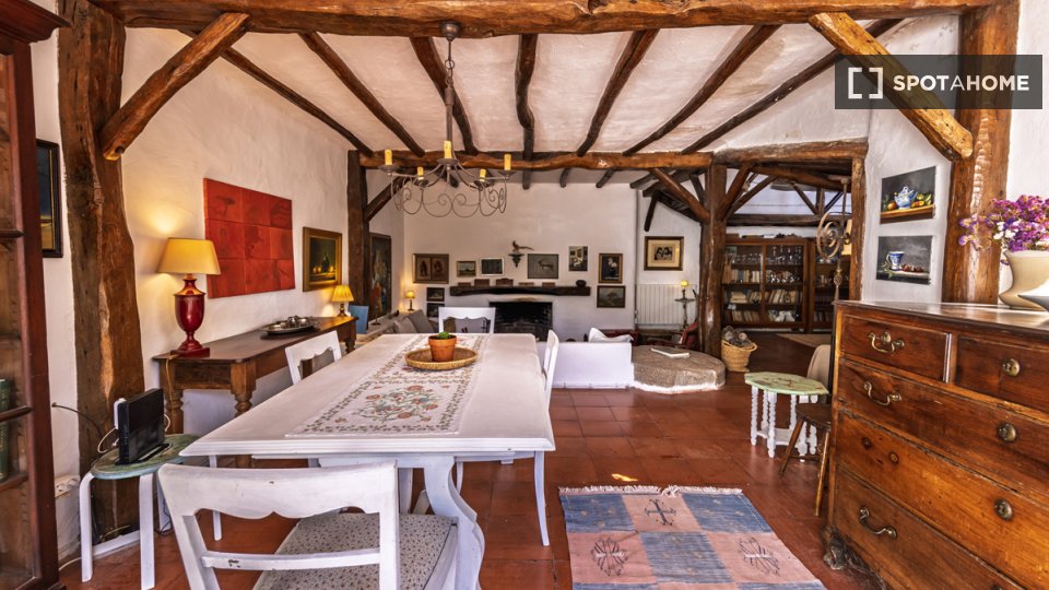 Apartment Lisbon, 4 beds, 200m² — photo 11