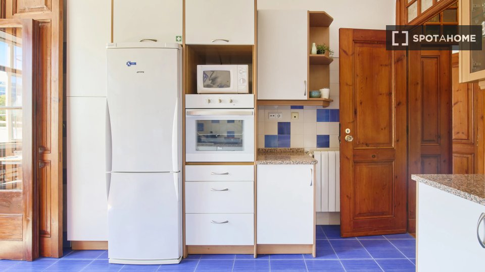 Double room Lisbon, 7 beds — photo 17
