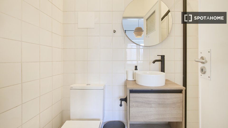 Double room Lisbon, 8 beds — photo 14
