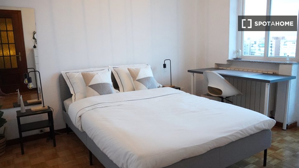 Double room Madrid, 4 beds — photo 16