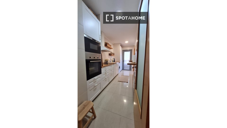 Apartment Vigo, 3 beds, 130m² — photo 13