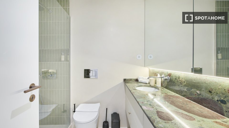 Apartment Lisbon, 1 bed — photo 10