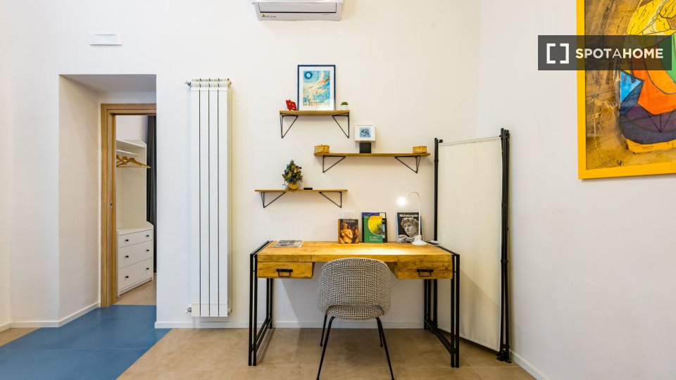 Apartment Naples, 1 bed, 50m² — photo 17