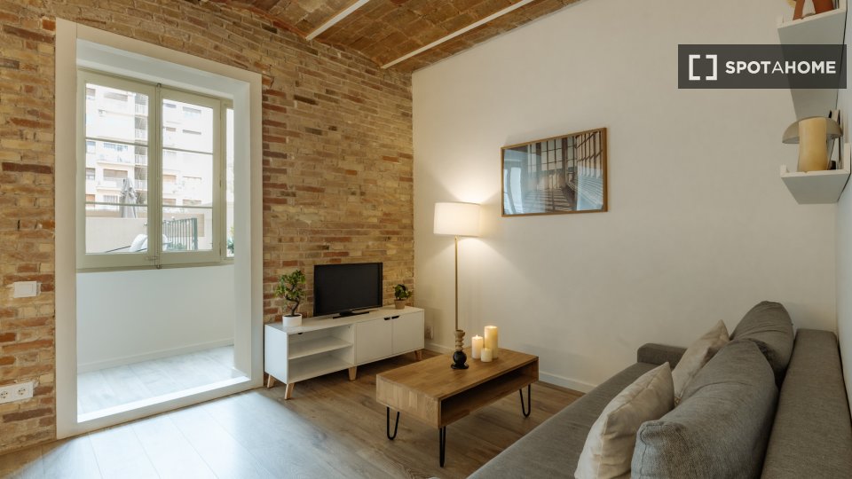 Apartment Barcelona, 2 beds, 74m² — photo 4
