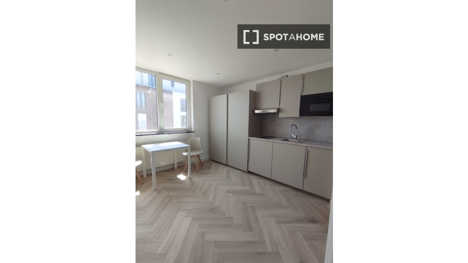 Apartment mono Frankfurt — photo 1