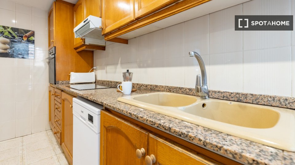 Apartment Valencia, 4 beds — photo 26