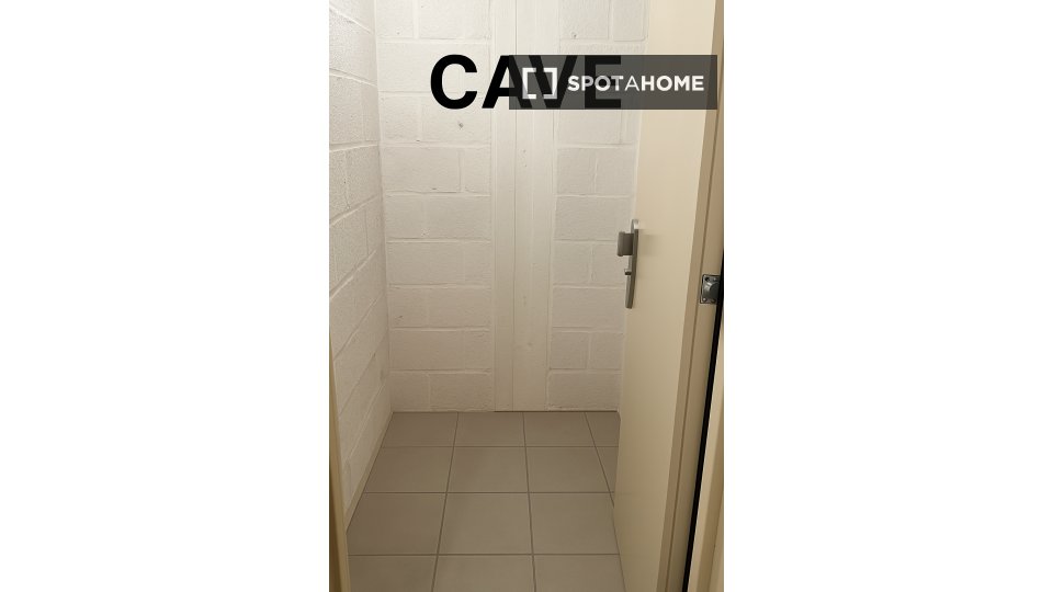 Apartment Brussels, 1 bed — photo 2