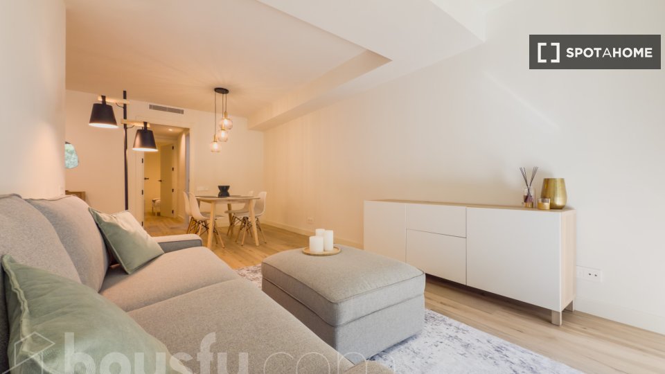 Apartment Barcelona, 3 beds, 109m² — photo 17