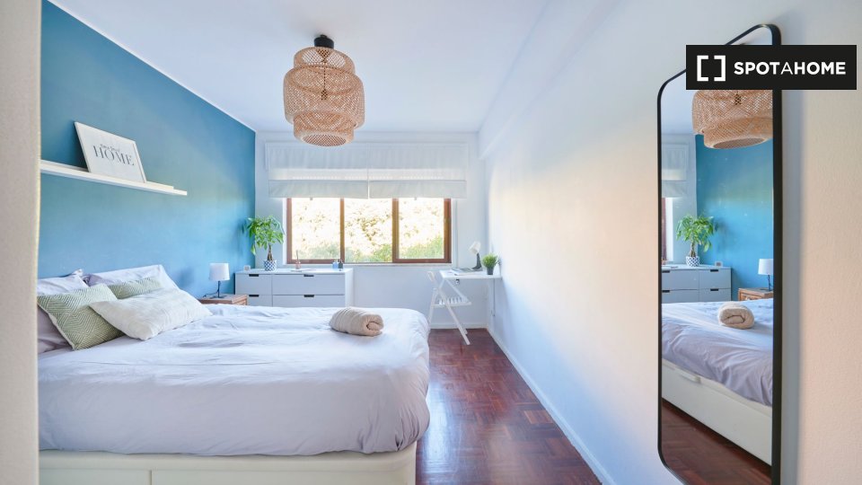 Double room Lisbon, 2 beds — photo 1