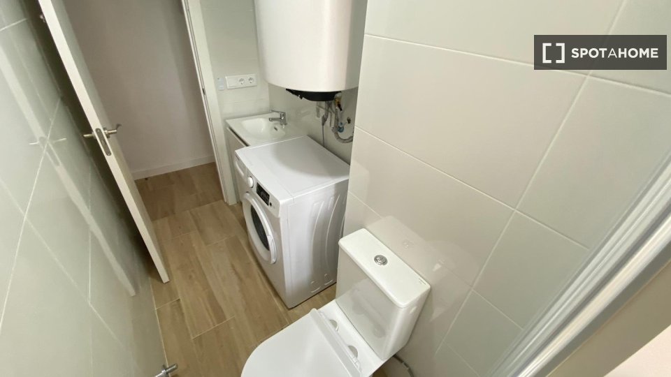 Double room Madrid, 4 beds — photo 2