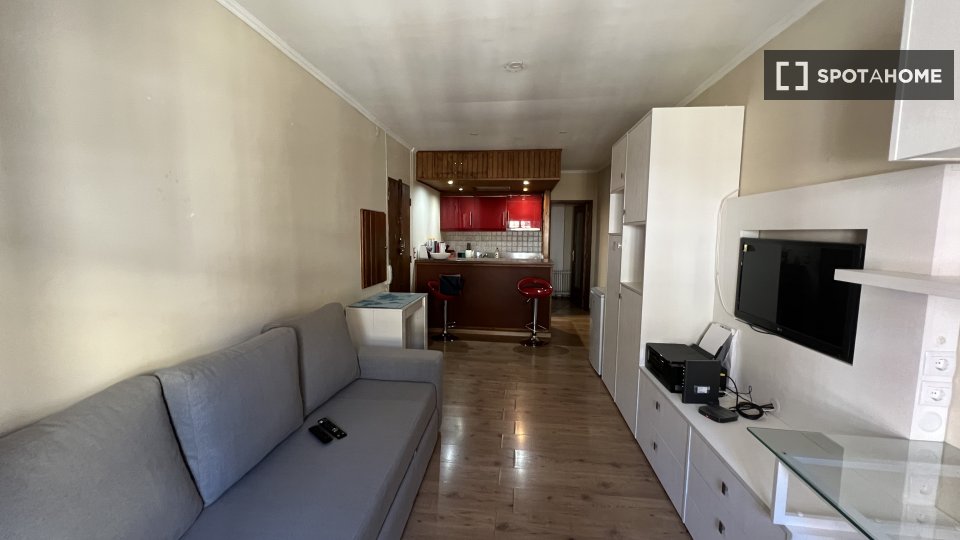 Apartment mono Lisbon, 42m² — photo 5