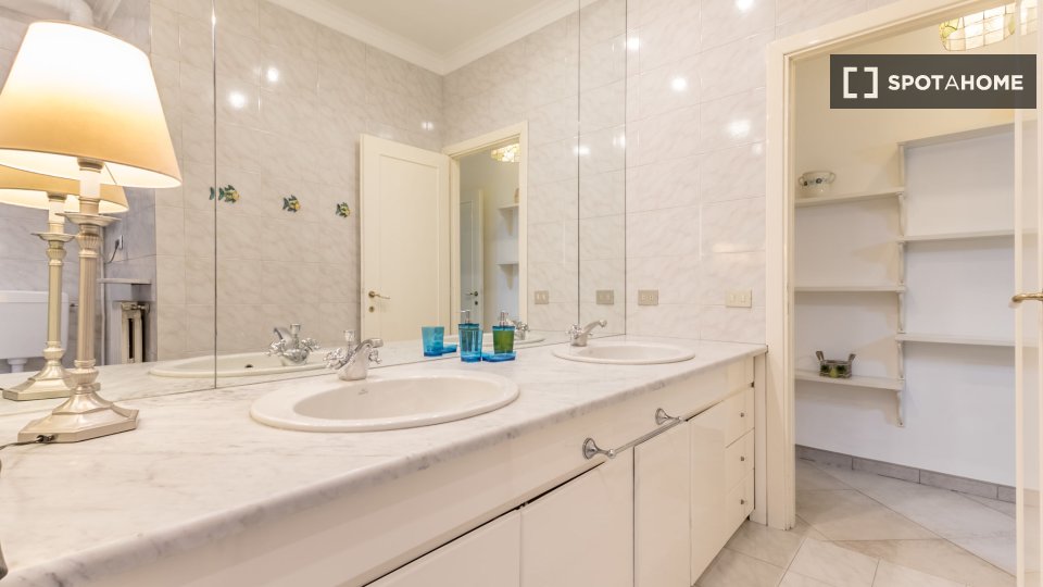 Apartment Rome, 1 bed, 90m² — photo 16