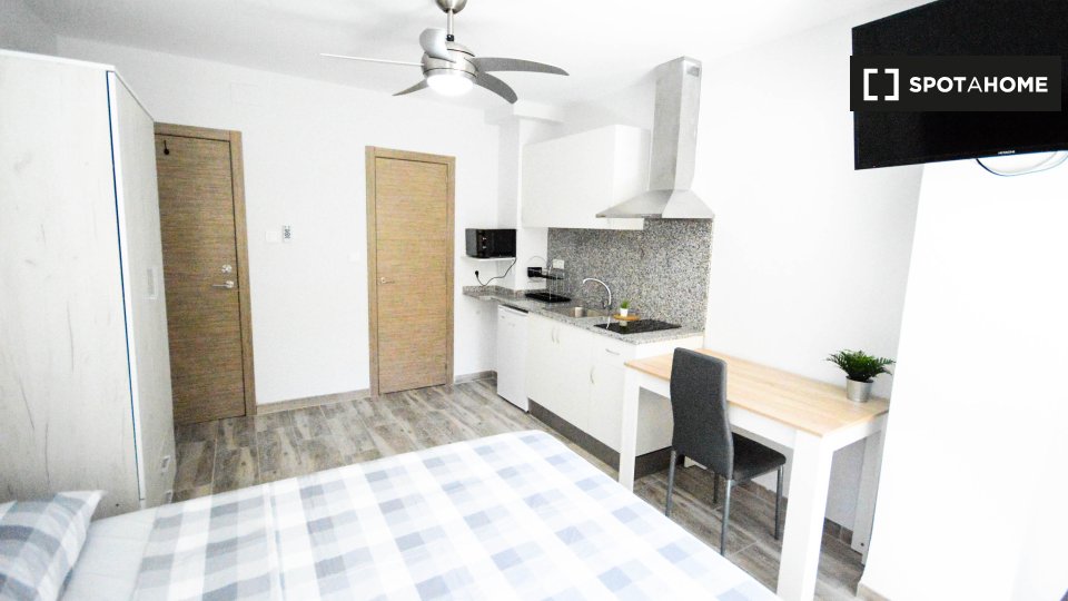 Double room Valencia, 4 beds — photo 16