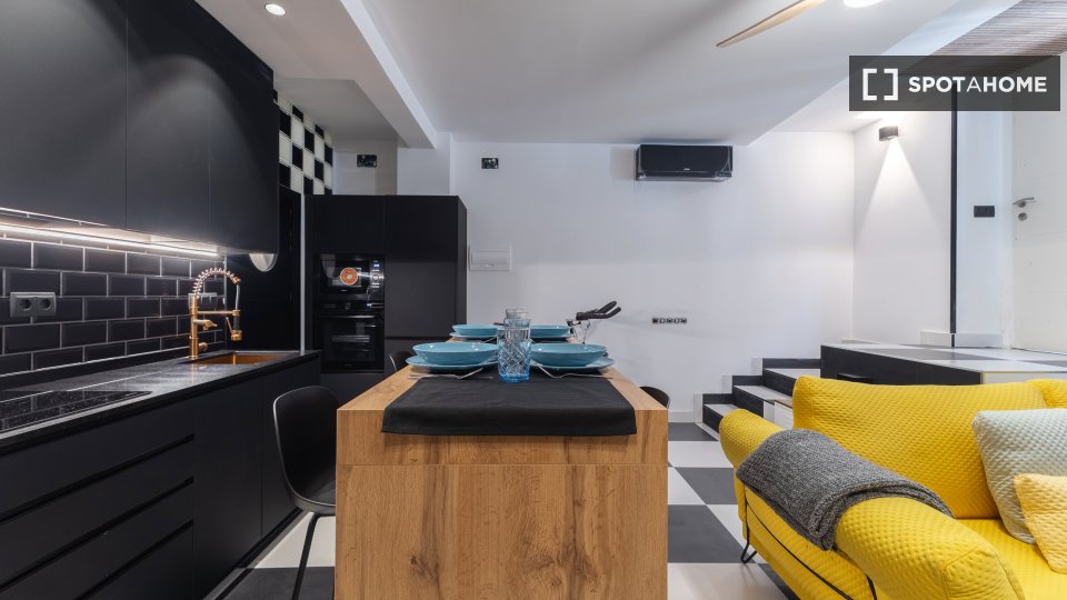 Apartamento en alquiler en Comillas, Madrid.
