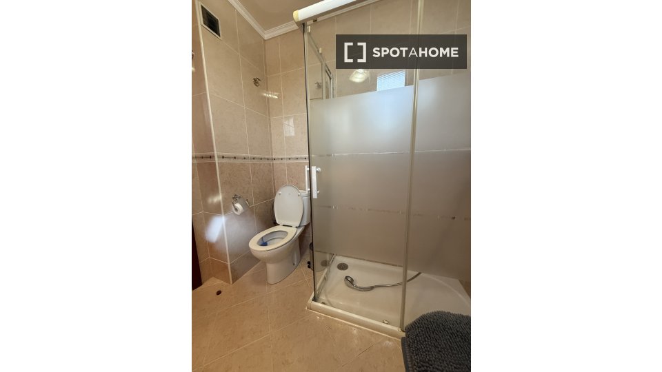 Double room Malaga, 5 beds, 140m² — photo 7