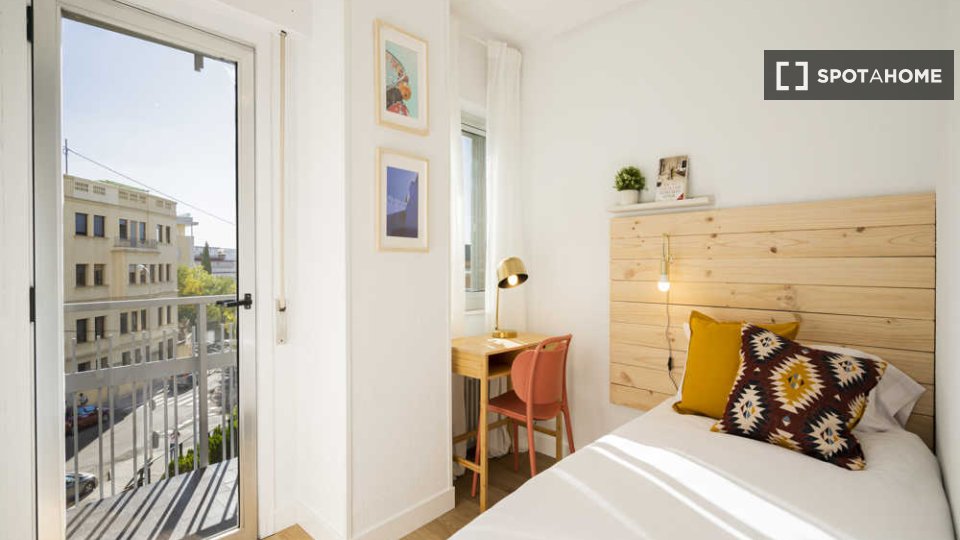 Double room Madrid, 16 beds — photo 68