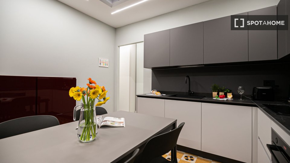 Apartment Milan, 2 beds, 72m² — photo 18