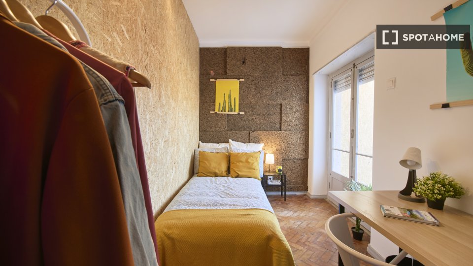 Double room Lisbon, 7 beds — photo 6
