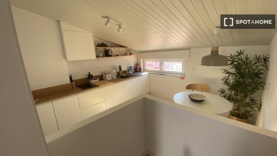 Apartment mono Lisbon, 45m² — photo 3