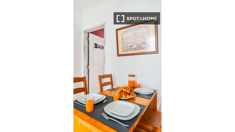Apartment Lisbon, 2 beds — photo 16