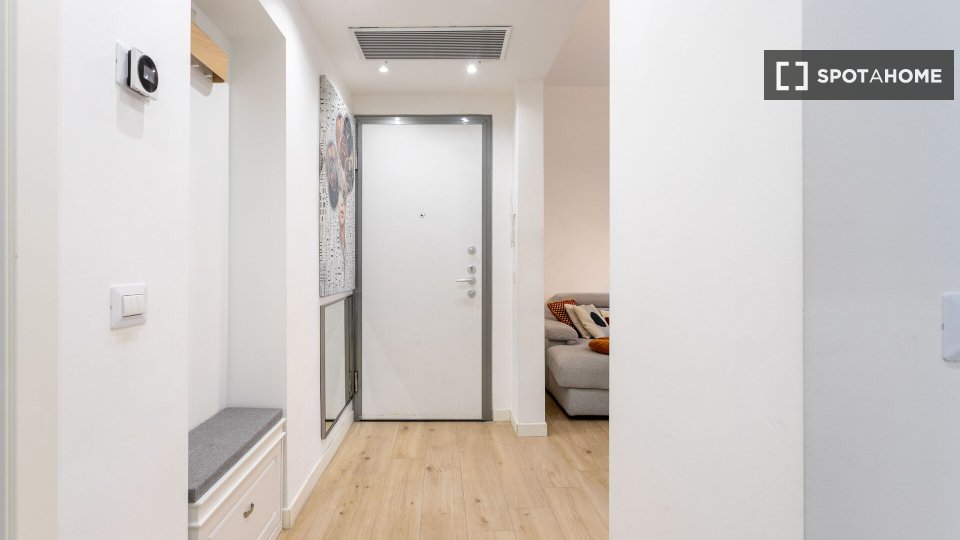 Apartment Milan, 2 beds, 70m² — photo 3