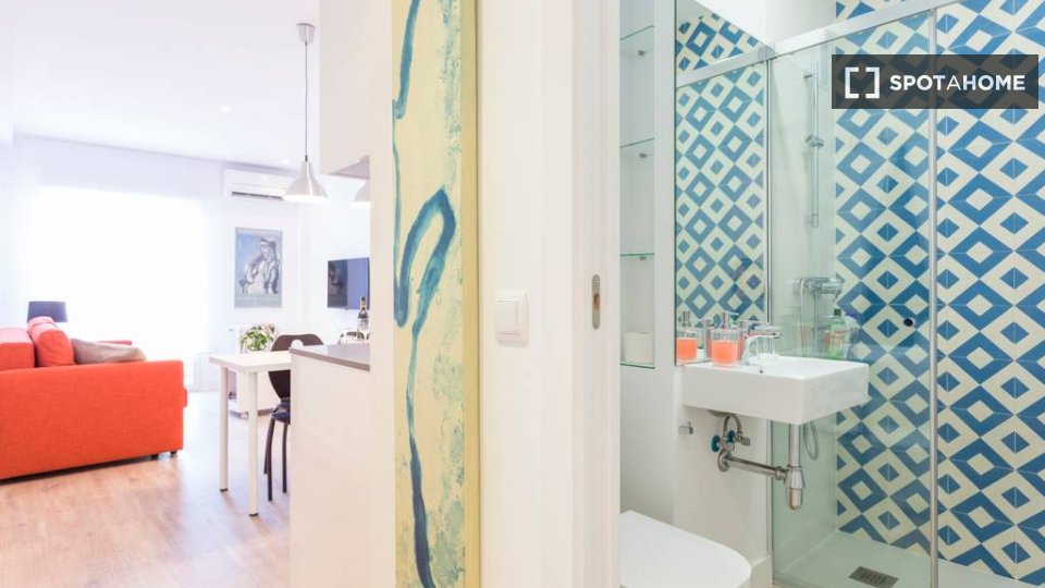 Apartment Madrid, 2 beds — photo 14