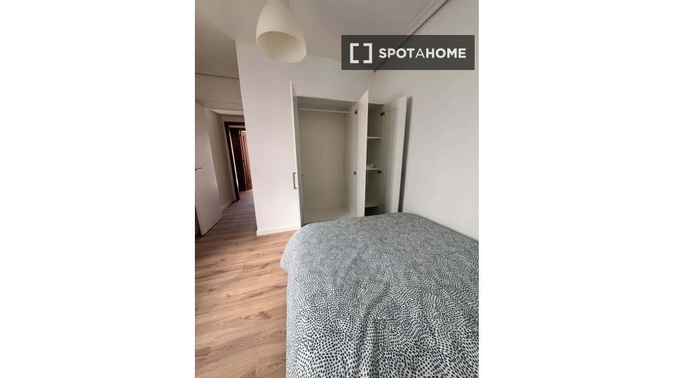 Double room Madrid, 6 beds — photo 1