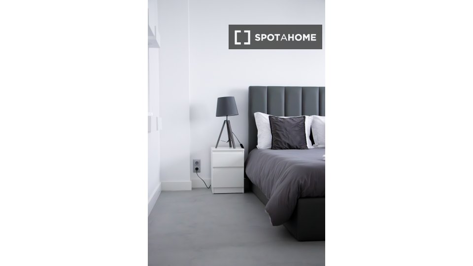 Apartment Lisbon, 2 beds, 100m² — photo 8