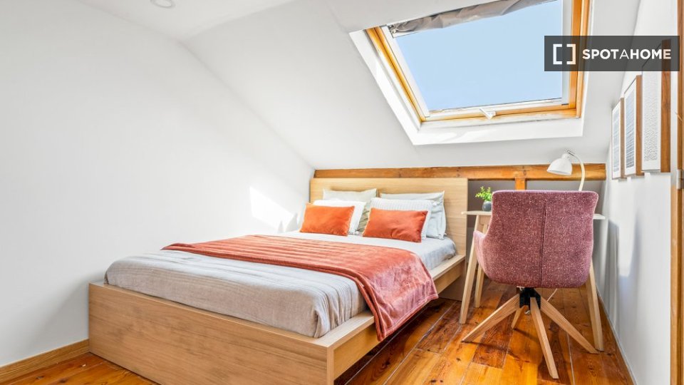 Double room Lisbon, 8 beds — photo 1
