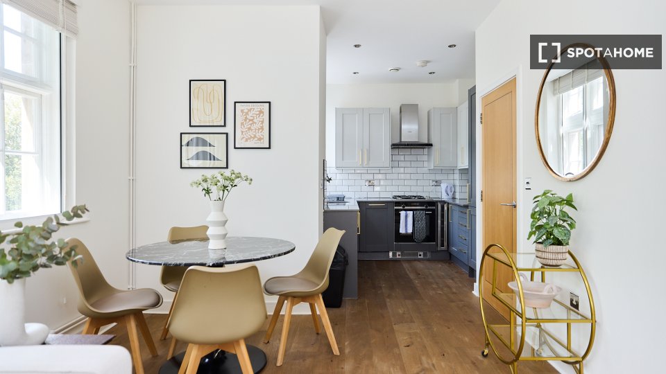 Apartment London, 2 beds, 84m² — photo 19