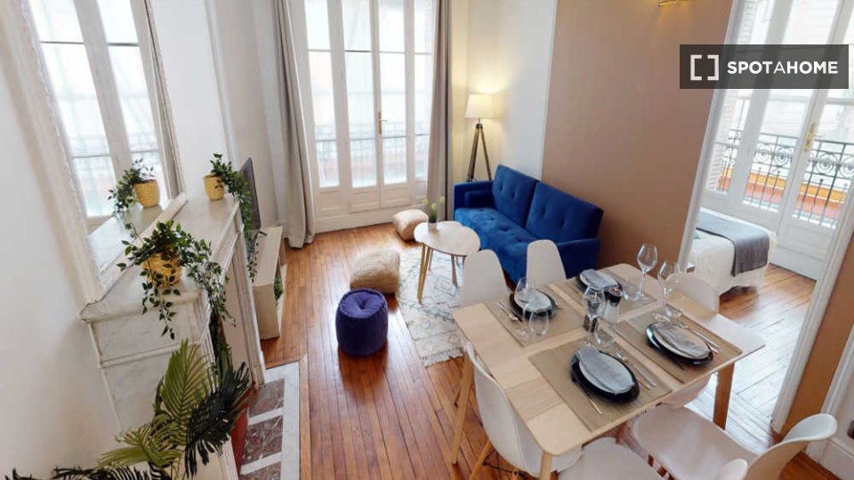 Double room Paris, 5 beds, 120m² — photo 2