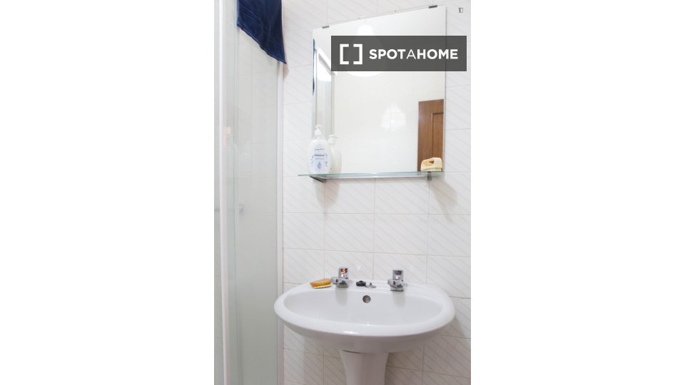 Double room Porto, 5 beds, 100m² — photo 15
