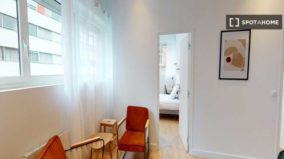 Double room Lille, 5 beds, 110m² — photo 10