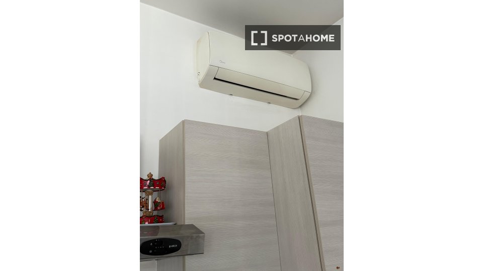 Apartment Rome, 1 bed — photo 4