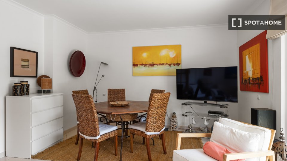 Apartment Lisbon, 2 beds, 75m² — photo 6