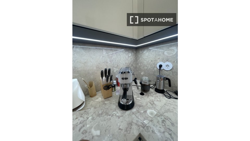 Apartment Lisbon, 2 beds, 124m² — photo 15
