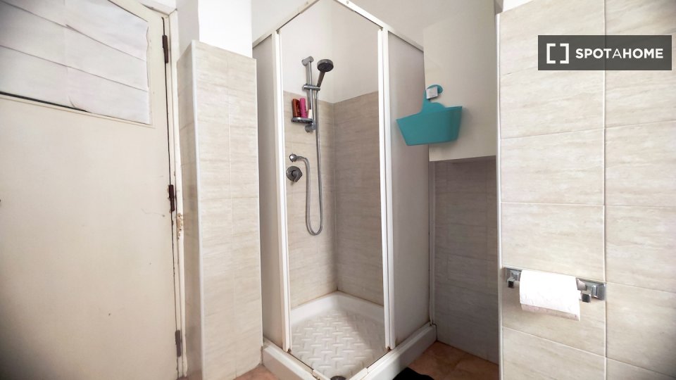 Double room Rome, 6 beds, 140m² — photo 40
