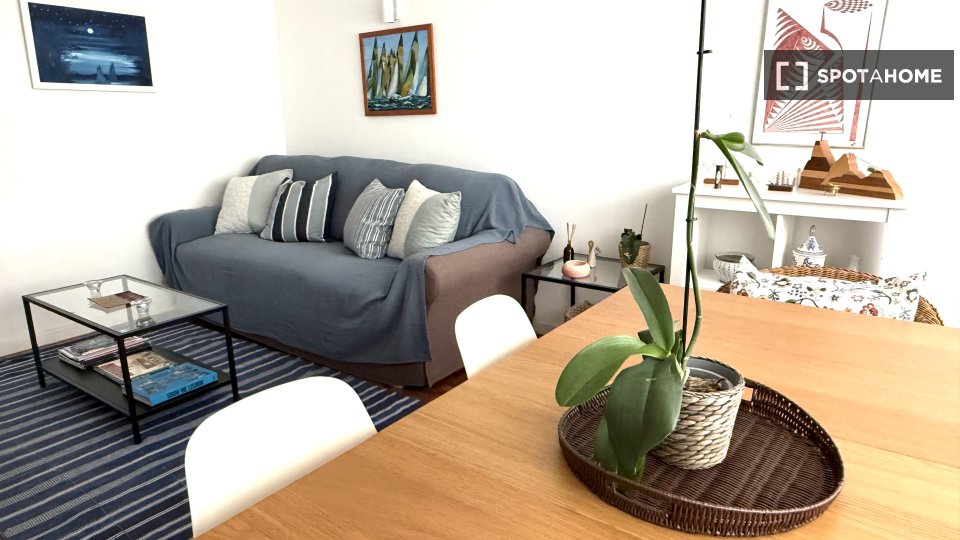 Apartment Lisbon, 2 beds, 70m² — photo 28